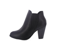 WOMAN'S BOOTIES BLACK PU CAMILA-17